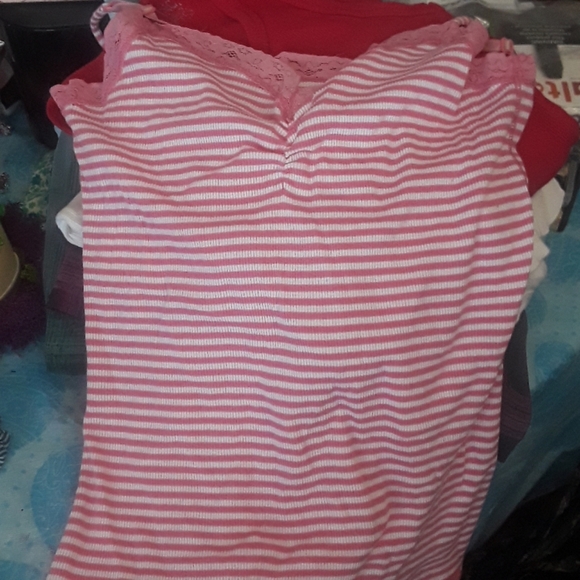 Tank tops - Picture 3 of 5